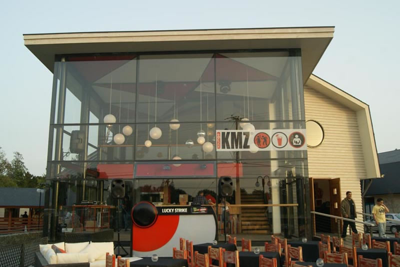 Naritelli Bravo Arquitectos - Portafolio Proyectos - 2011 Kamikaze Lounge Puerto Varas